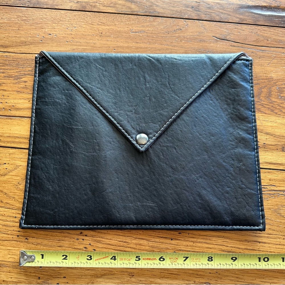 Kms California faux leather cosmetic bag envelope clutch NWOT - Picture 3 of 9